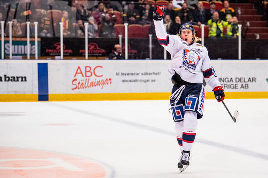 Linköpings Samuel Lofquist jublar