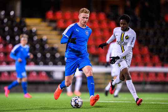 s Abdi Hakim Ali under träningsmatchen i fotboll mellan Akropolis och AIK den 19 februari 2020 i Stockholm.