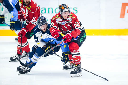 s Anthony Camara och Örebros Joonas Rask