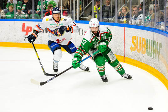 Växjös Ilari Melart  och Rögles Taylor Matson 0under