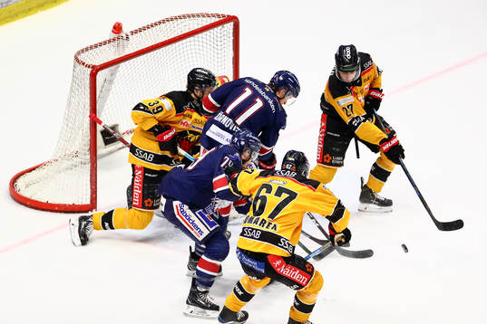 Spel framför Luleås mål