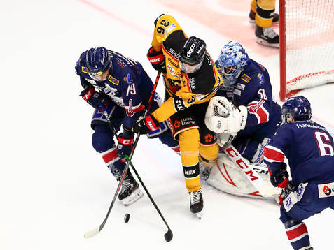 Linköpings Patrik Lundh , Luleås Emil Larsson och