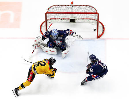 Mål 0-1 av Luleås Karl Fabricius förbi Linköpings