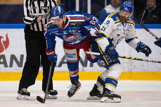 Oskarshamns Robin Söderqvist och Leksands Mattias Ritola