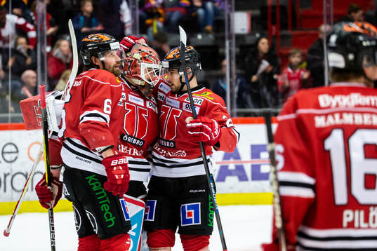 Örebros målvakt Dominik Furch, Stefan Warg och Jonathan