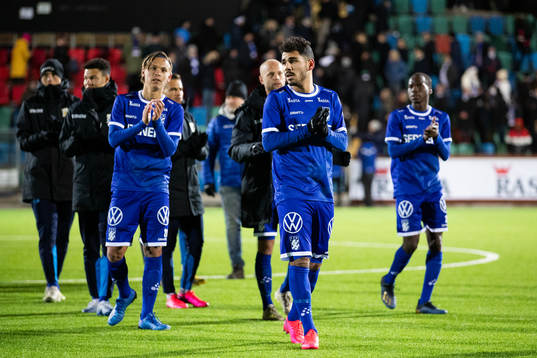 IFK Göteborgs Hosam Aiesh tackar publiken