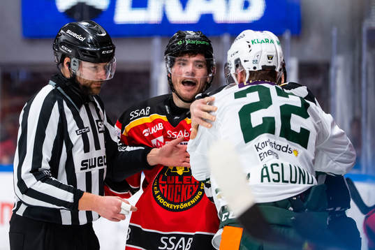 Färjestads Per Åslund och Luleås Oscar Engsund i bråk