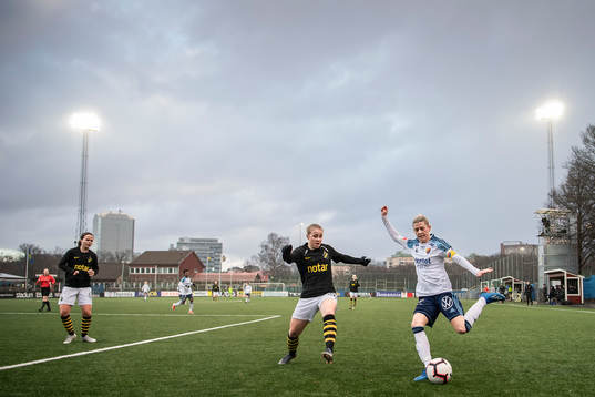 s Kajsa Kjellander och Djurgårdens Olivia Schough