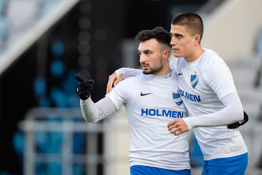 Norrköpings Sead Haksabanovic och Carl Björk jublar efter 1-0
