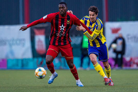 Östersunds Isak Ssewankambo och Eskilsminnes Filip Egger