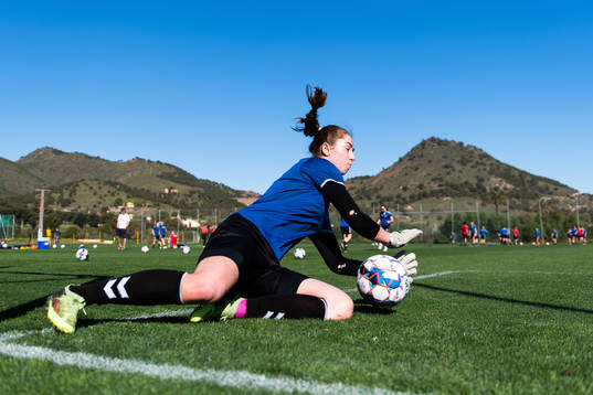 Goalkeeper Karen Oline Sneve of Lyn