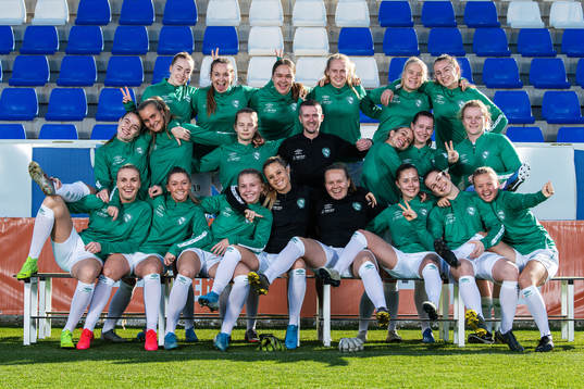  Marie Hella Andresen, Hege Hansen,  Ingrid Synnøve Nødland, Ingeborg Lye Skretting, Julie Austdal and Matilde Alsaker Rogde. Middle row: Marthine Østenstad, Emma Braut Brunes,  Miriam Byberg, Nick Loftus, head coach, Nicole Leslie Stanton, Elisabeth Terland and Susanne Vistnes. Bottom row: Marte Kristine Gjellan Leine, Madeleine Hille Mellemstrand, Kaja Karlsen, goalkeeper Adelaide Anne Gay, goalkeeper Amalie Reed Kolnes, Sofie Bjørnsen, Tuva Hansen and Anette Snørteland Jensen.