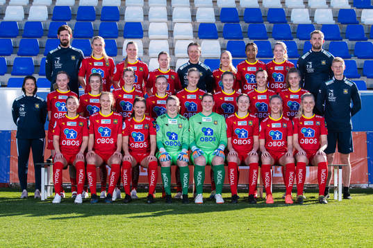  Assistant coach Lars-Erik Samuelsen, Frida Dybvig Haugen, Linn Huseby, Marita Holmen Iversen, head coach Geir Nordby, Julia Charlotte Arnesen, Anya De Courcy, Frida Lyshoel and physical coach Torvald Berthelsen. Middle row: Physio Tuva Bilov-Olsen, Birgitte Bjørlykhaug, Hanna Terry, Ingrid Byrøygard Kvernvolden, Vilde Gullhaug Birkeli, Kathrine Winnem Jørgensen, Sarah Suphellen, Vilde Fjelldal, Oline Brekke Fuglem and Fredrik Sæland. Bottom row: Maria Hiim, Synne Masdal, Rebecka Holum, goalkeeper Linn-Mari Nilsen, goalkeeper Kirvill Odden Sundsfjord, Ragne Hagen Svastuen, Tuva Lotte Leschbrandt Espås and Kamilla Aabel.