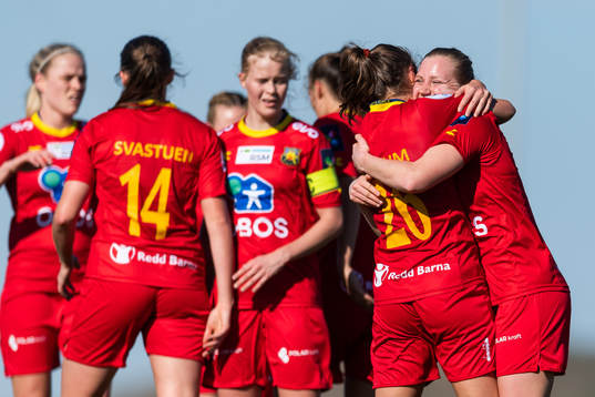 Rebecka Holum celebrate with Linn Huseby of Røa who scored 0-2
