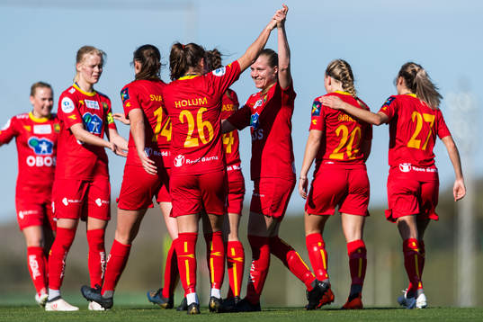 Rebecka Holum celebrate with Linn Huseby of Røa who scored 0-2