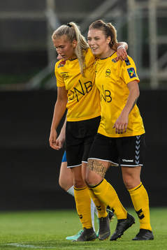 Emilie Nautnes celebrates with Mimmi Löfwenius of LSK Kvinner  after scoring 1-0