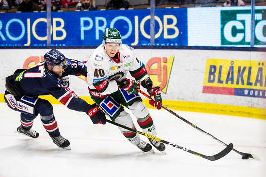 Linköpings Adam Ginning och Frölundas Joel Mustonen