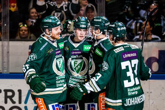 Färjestads Jamo Kärki, Carl Jakobsson, Jonathon Blum och