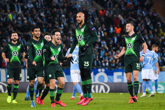 Josip Brekalo of Wolfsburg celebrates the 0-1 goal