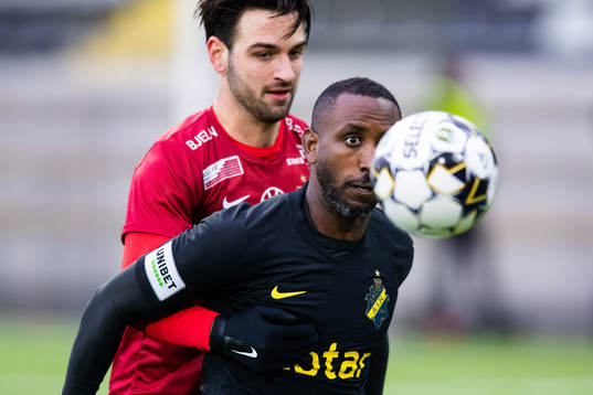 Örgrytes Oliver Stanisic och AIKs Henok Goitom