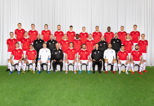   Piotr Johansson, Malte Persson, Olle Lindqvist, Nils Fröling, Johan Arvidsson, Isak Jansson, Rafinha gimenes da silva, York Rafael, Sebastian Ring, Carl Gustafsson. Mittenledet från vänster: Alexander Ahl Holmström, Johan Stenmark, målvaktstränare Donald Arvidsson, akademichef Jens Nilsson, Henrik Löfqvist, Gbenga Arokoyo, Geir Andre Herrem, fysioterapeut Thomas Johansson, assisterande tränare Jesper Norberg, Viktor Kruger, Edvin Crona. Sittande från vänster: Svante Ingelsson, Romario, Tobias Andersson, tränare Nanne Bergstrand, Viktor Elm, Fidan Aliti, assisterande tränare Rasmus Elm, Lucas Hägg Johansson, Emin Nouri, Filip Sachpekidis