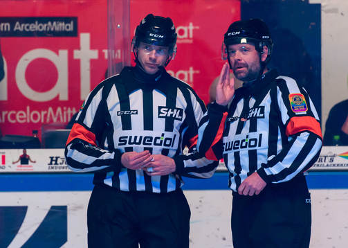Domare Mikael Andersson och Patrik Sjöberg