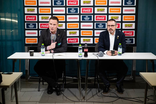 Frölundas tränare Roger Rönnberg och Skellefteås