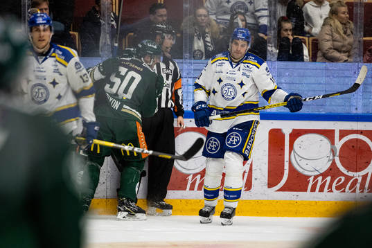 Färjestads Sebastian Erixon jubel