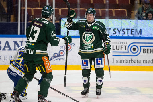 Färjestads Aleksi Mustonen jublar