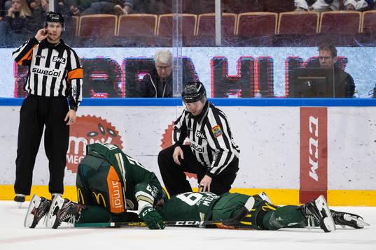 Färjestads Vojtech Mozik skadad