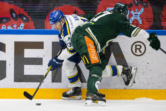 Leksands Jon Knuts och Färjestads Oskar Bäck