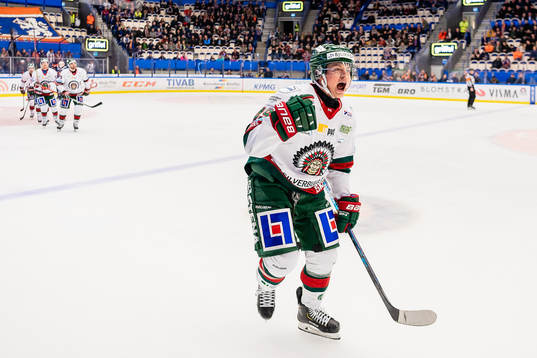 Frölundas Rhett Rakhshani jublar