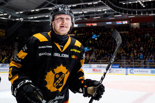 Skellefteås Tuomas Kiiskinen jublar