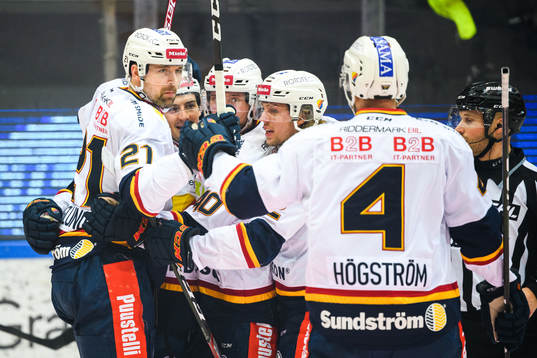 Djurgårdens Patrik Berglund jublar