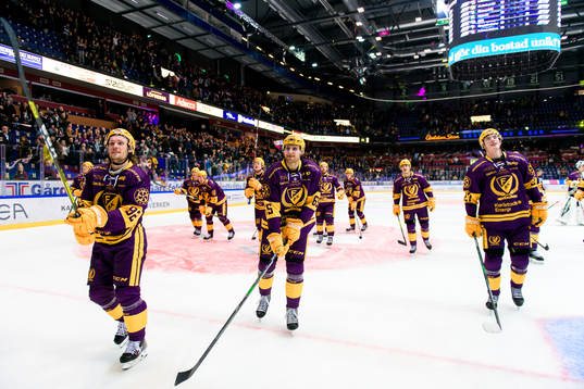 Färjestads Jesper Olofsson, Vojtech Mozik och Oskar Bäck