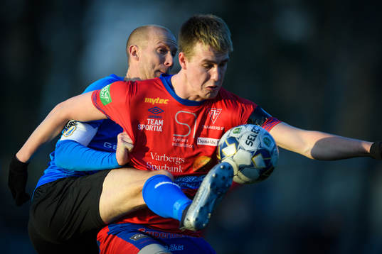 Halmstads Andreas Johansson och Tvååkers Hugo Svensson