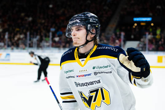 s Lias Andersson jublar