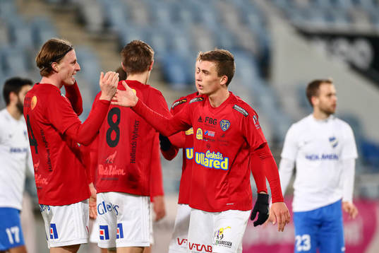 Falkenbergs Carl Johansson och John Björkengren jublar