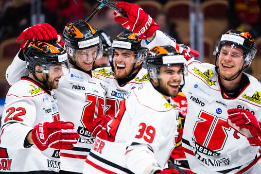 Bla gjennom flere bilder av Örebro HK