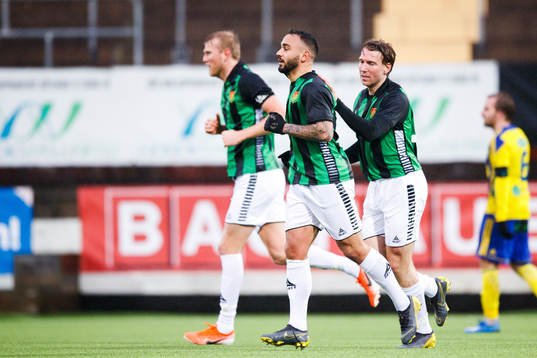 Gais Richard Yarsuvat jublar