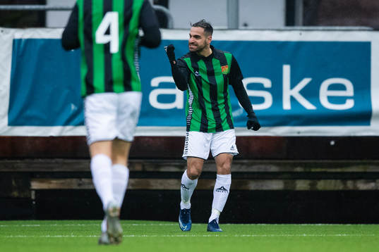 Gais Mervan Celik jublar