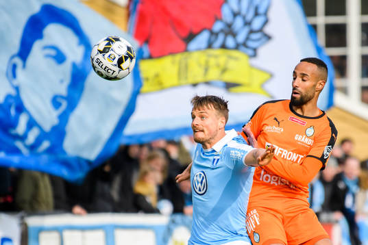 Malmö FFs Eric Larsson och AFC Eskilstunas Ferid Ali