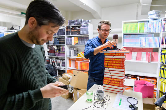 Johan Orrenius och Anders Bengtsson förbereder för