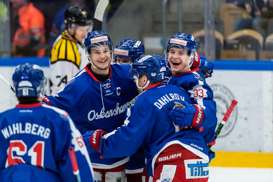 Oskarshamns Jonas Engström jublar
