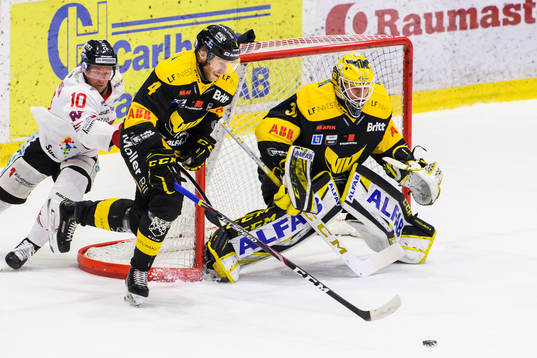 Vita Hästens Jesper Samuelsson och Västerås Alexander