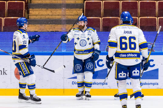 Leksands Mattias Ritola jublar med Martin Karlsson