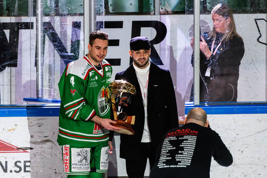 Rögles Kodie Curran tilldelas guldhjälmen