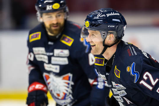 Linköpings Sebastian Karlsson jublar