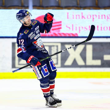 Linköpings Sebastian Karlsson jublar