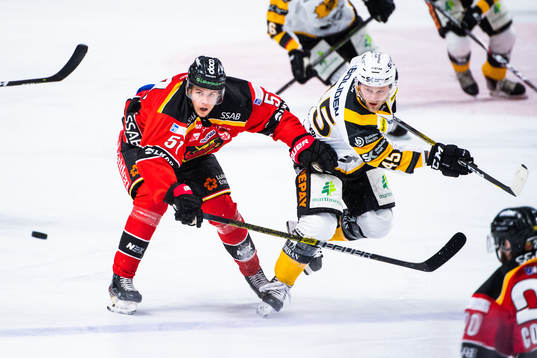 Luleås Filip Hållander och Skellefteås Oscar Möller